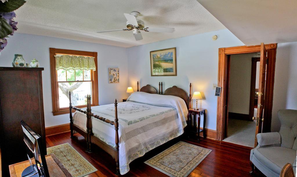 Night Swan Intracoastal Bed & Breakfast New Smyrna Beach Εξωτερικό φωτογραφία