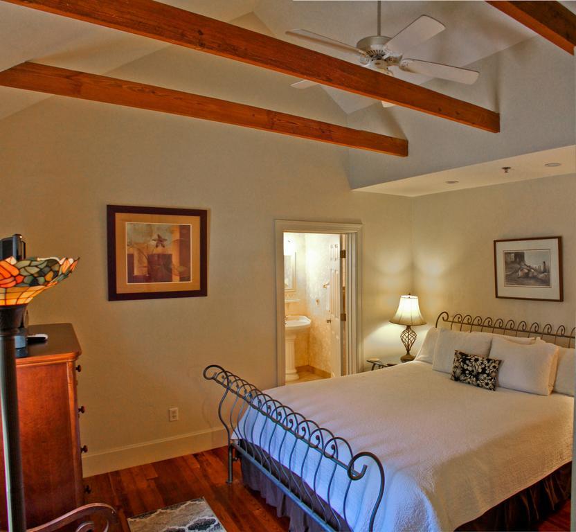 Night Swan Intracoastal Bed & Breakfast New Smyrna Beach Εξωτερικό φωτογραφία