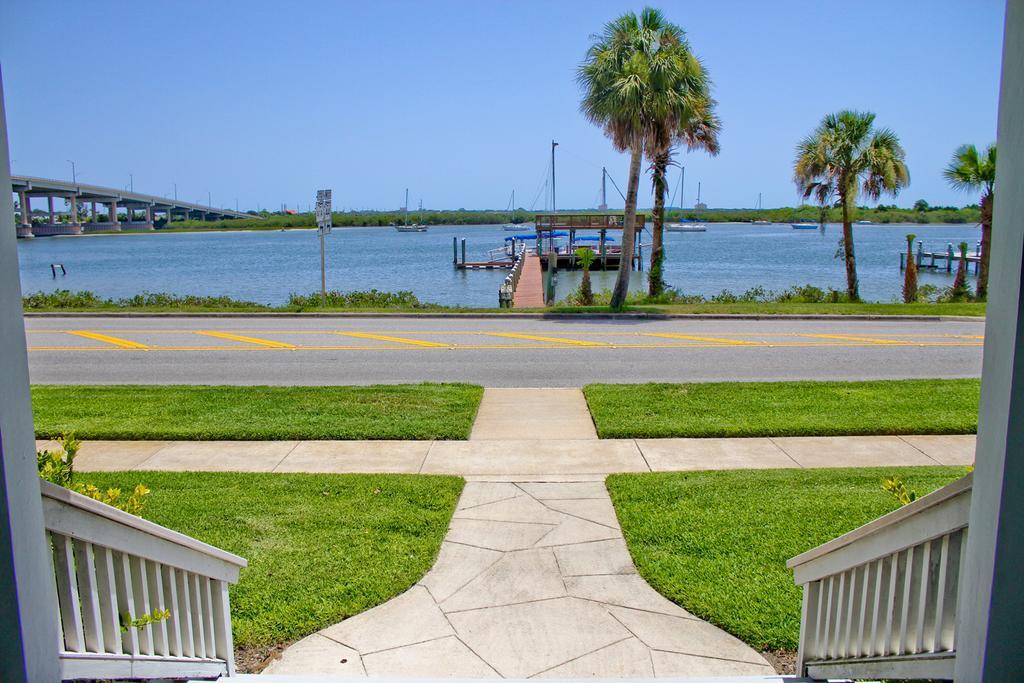Night Swan Intracoastal Bed & Breakfast New Smyrna Beach Εξωτερικό φωτογραφία