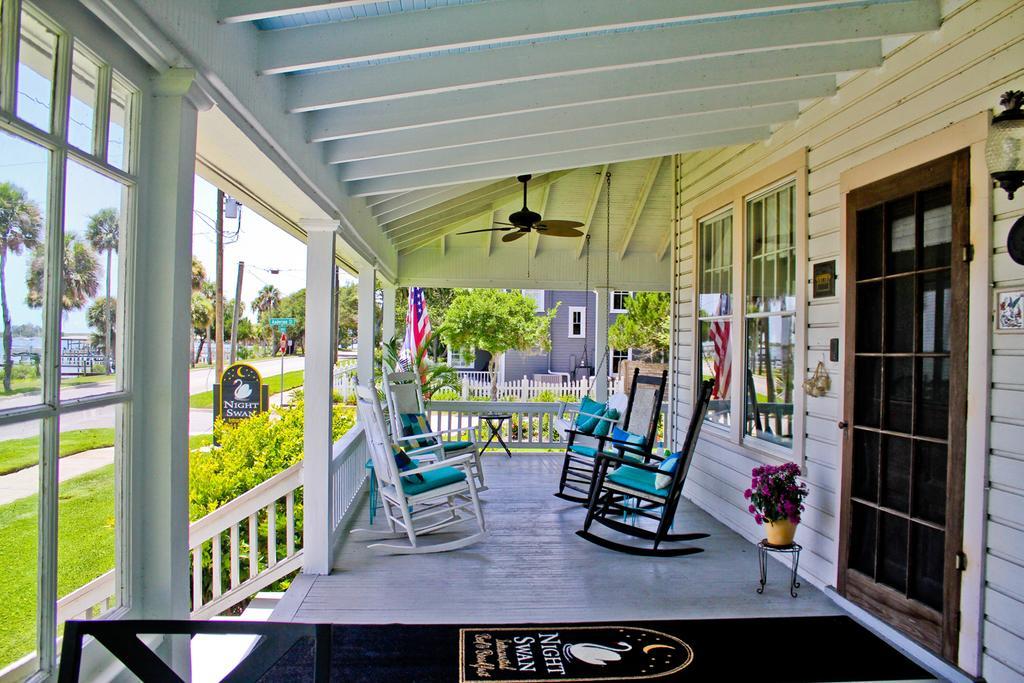 Night Swan Intracoastal Bed & Breakfast New Smyrna Beach Εξωτερικό φωτογραφία