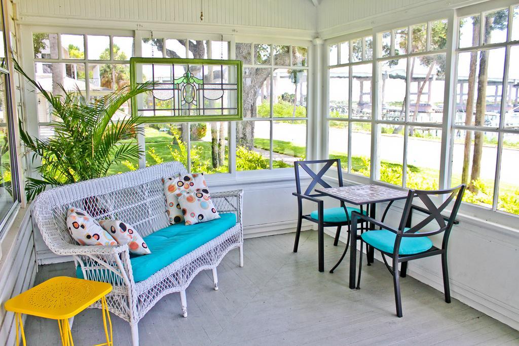Night Swan Intracoastal Bed & Breakfast New Smyrna Beach Εξωτερικό φωτογραφία
