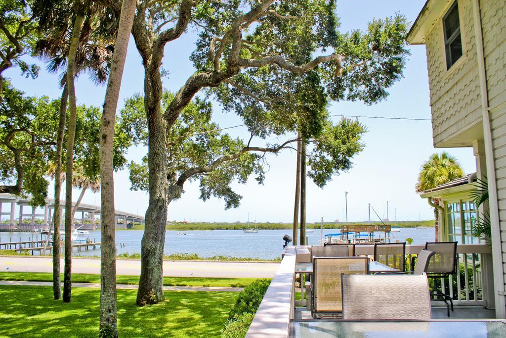 Night Swan Intracoastal Bed & Breakfast New Smyrna Beach Εξωτερικό φωτογραφία