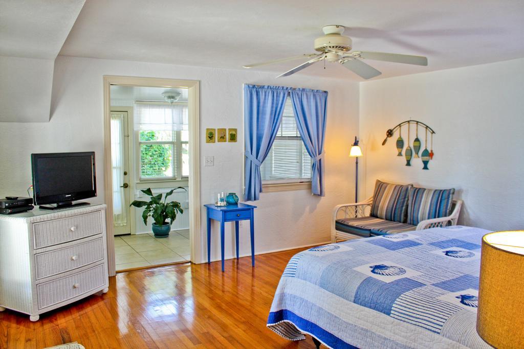 Night Swan Intracoastal Bed & Breakfast New Smyrna Beach Εξωτερικό φωτογραφία